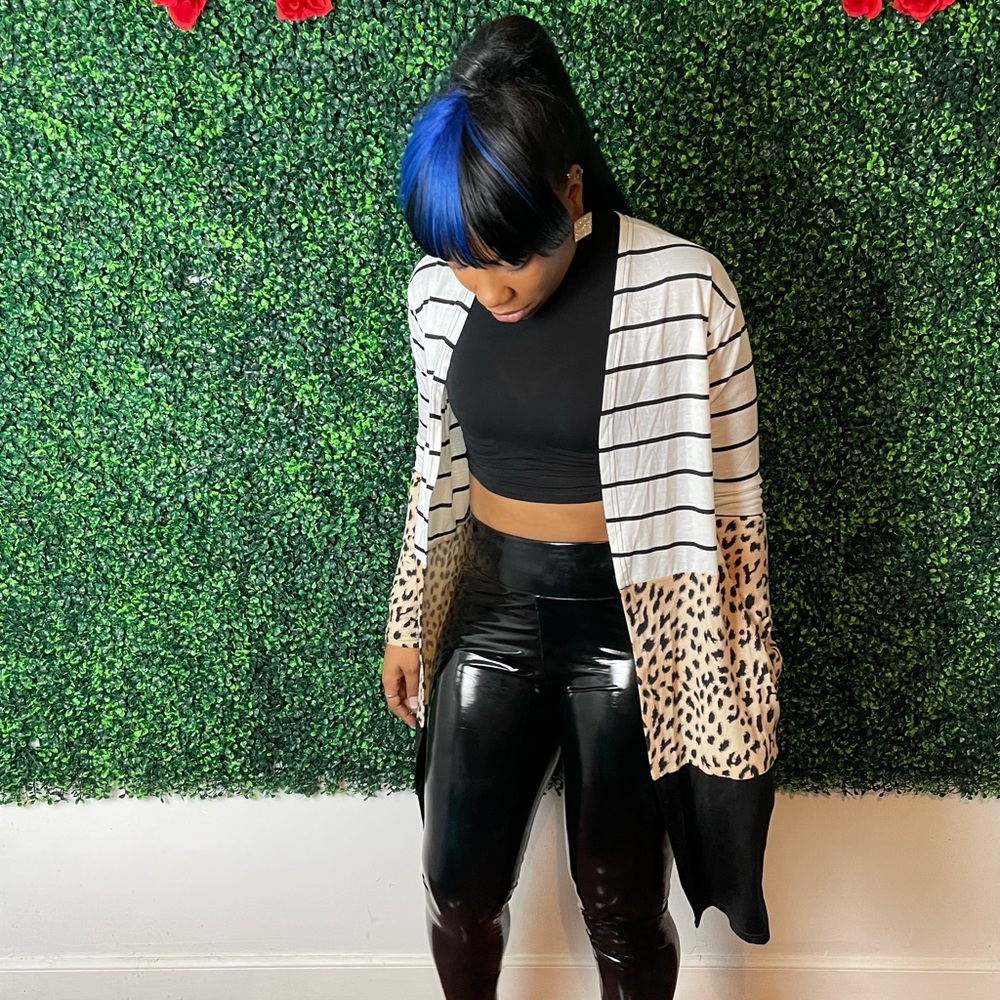 Ladies no closure cardigan